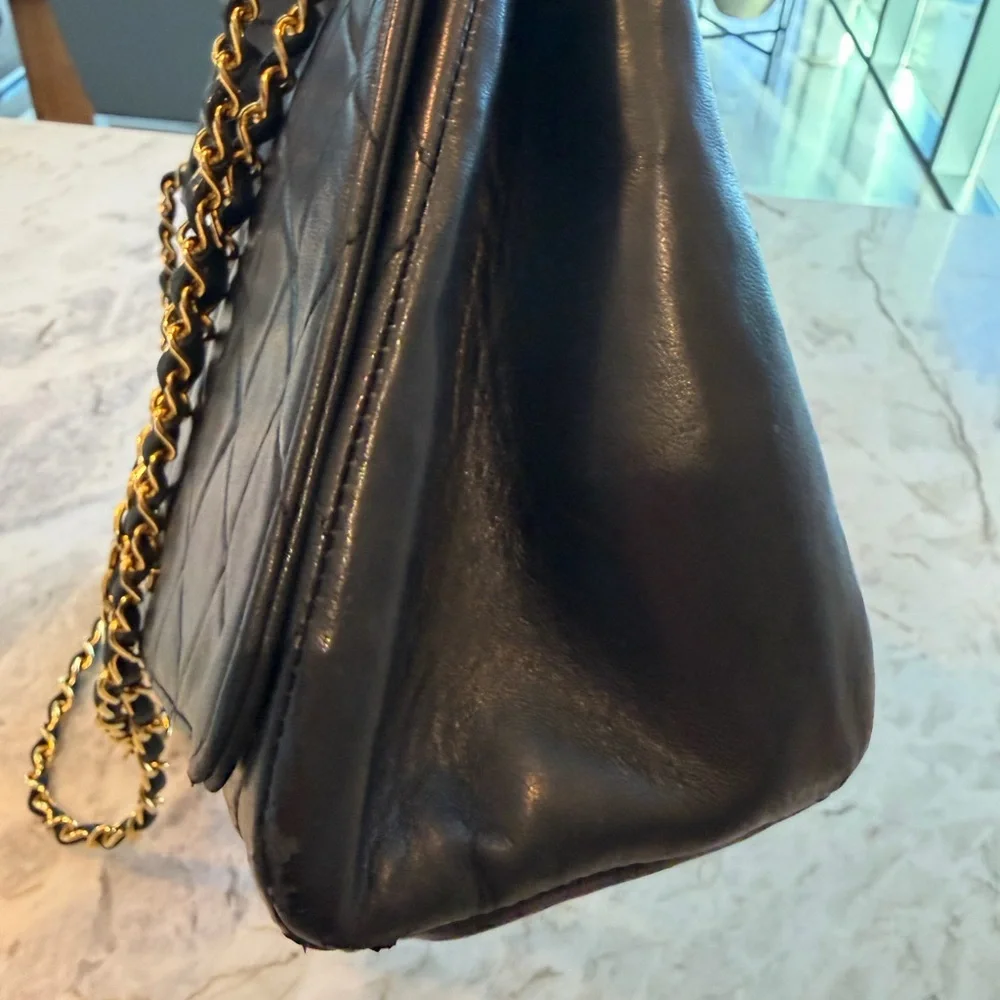 Chanel Quilted Lambskin Single Flap Shoulder Bag in Black with Gold Hardware
